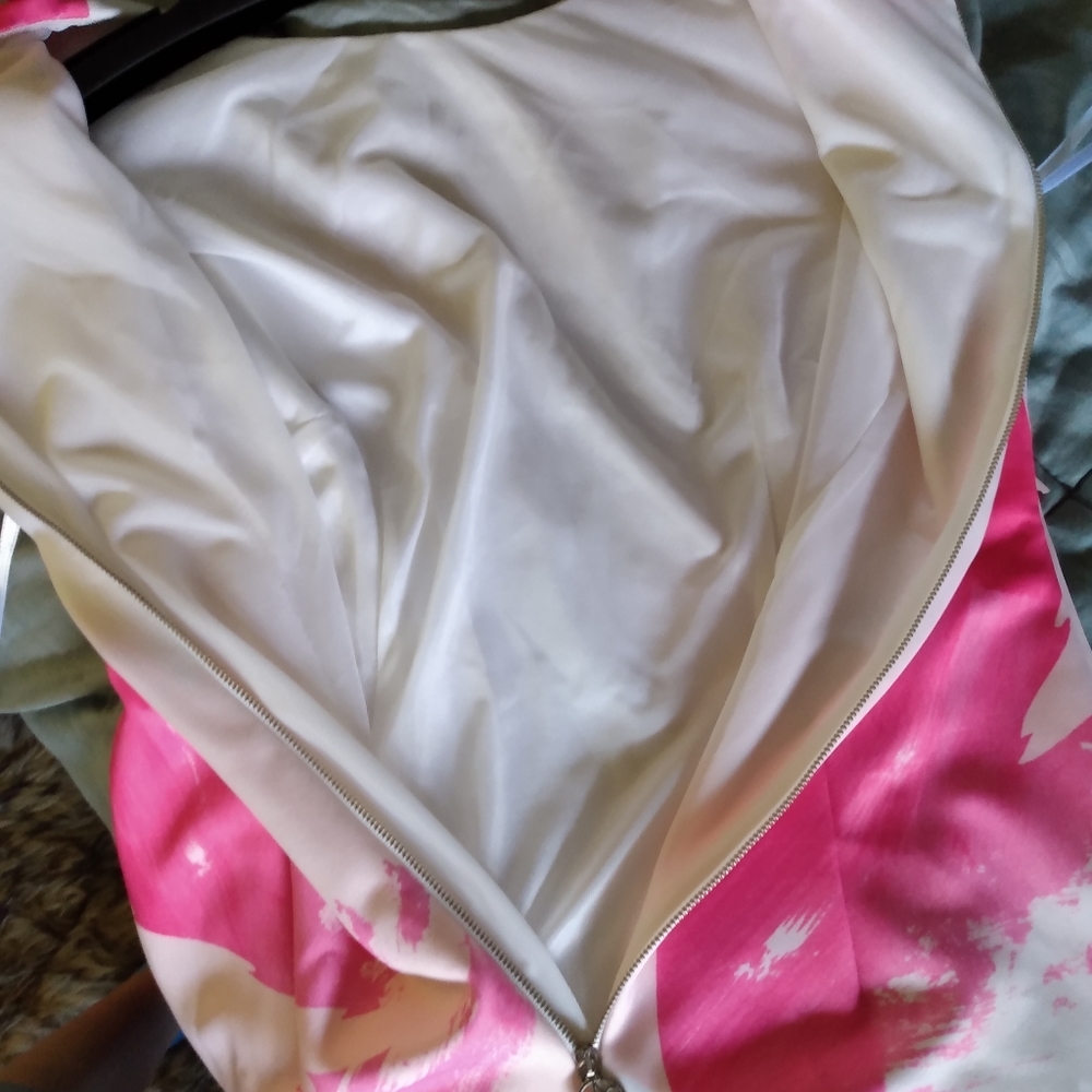Dress - Picture 3 of 6